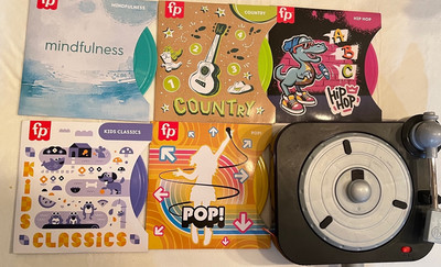 Fisher Price Rockin’ Record Player for  Pretend Play for Kids & 5 Records Age 3+-image