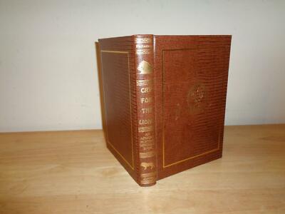 CRY FOR THE LIONS Gareth Patterson AMWELL PRESS leather SIGNED African hunting-image