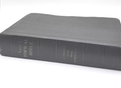 NAVE'S TOPICAL BIBLE BLACK LEATHER SOUTHWESTERN 1962 THUMB INDEX -image