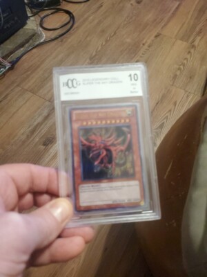 Yu-Gi-Oh! Slifer the Sky Dragon LC01-EN002 Legendary Collection PSA 10 FRESH-image