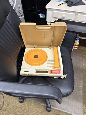 Vintage 1978 Fisher-Price Record Player Portable Phonograph-image