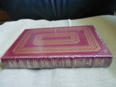 ELIE WIESEL SIGNED - HOSTAGE - EASTON PRESS SEALED LEATHER FIRST EDITION NOBEL-image