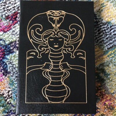 Easton Press “Dreamsnake” By Vonda McIntyre science fiction Classic-image