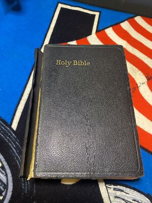 Holy Bible  KJV - John C. Winston / International Series Self Pronouncing 1930's-image