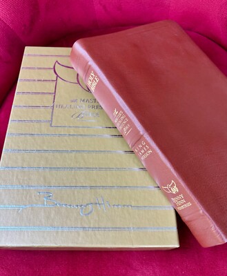 The Masters Healing Presence Bible KJV Signature Series Calfskin Limited Edition-image