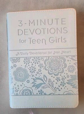 3-Minute Devotions Ser.: 3-Minute Devotions for Teen Girls : A Daily Devotional-image