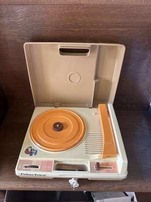 1978 Fisher Price Record Player Model 825 Plays Read Description-image