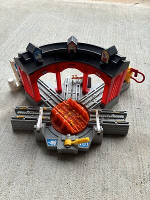 Fisher Price GeoTrax Workin Roundhouse Train Roundabout Turntable - Incomplete-image
