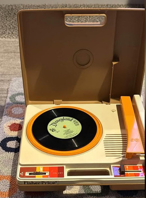 LOT of 39 Children's vinyl records and Fisher Price Record Player Good-image