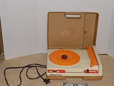 Vintage 1978 Fisher Price Record Player Turntable #825 33 45 RPM -image