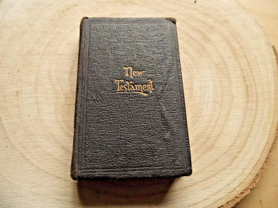Antique 1904 Pocket Leather Bound New Testament-image