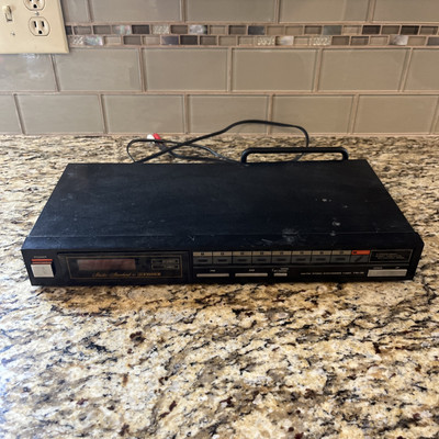 Fisher FM-39 Studio-Standard AM/FM Stereo Synthesizer Tuner Untested As Is-image