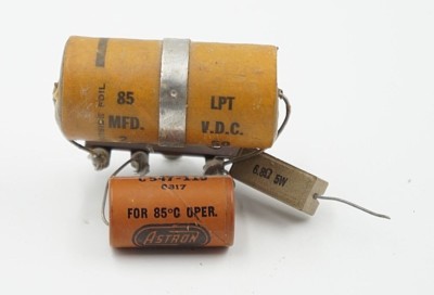 The Fisher MPX-77 OEM Dry Electrolytic capacitor 20 MF. 25 W.V.D.C C547-119-image