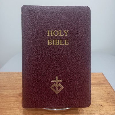 Holy Bible Fireside American Study Edition NAB Leather Bound Burgundy Red Maroon-image