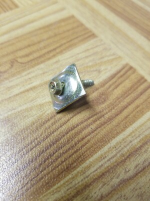 Fisher 634 Quad Receiver Bottom Support Screw-image