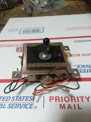 Fisher 404 Receiver joystick balance control -image