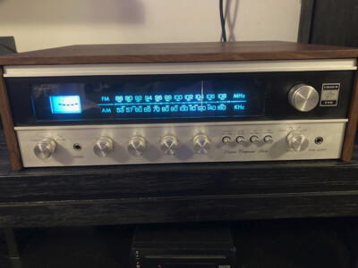 Vintage Fisher 290 stereo receiver-image
