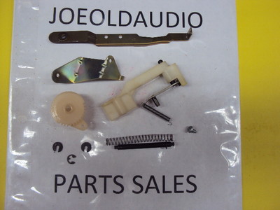 The Fisher C-20 BSR C141R1 Idler Assembly. Parting Out Fisher C-20 BSRC141R1   *-image