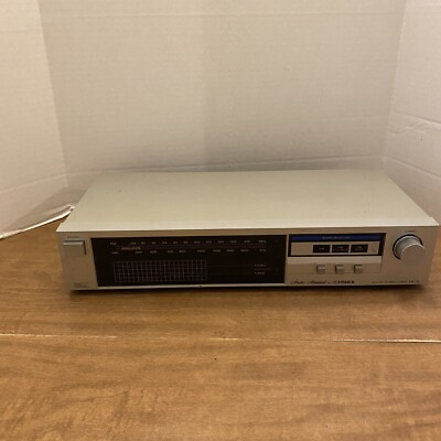 Fisher AM FM FM-35 Stereo Tuner For Parts Or Repair-image