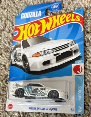 Hot Wheels HW J-Imports Custom Nissan Skyline GT-R Godzilla - Real Riders R32-image