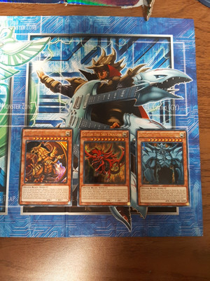 YUGIOH! SET 2016 Slifer, Obelisk, Ra LDK2-ENS01,02,03 Ultra Rare.-image