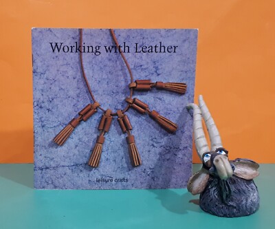 Rodelinde Albrecht: Working with Leather (Leisure Crafts series) leather crafts-image