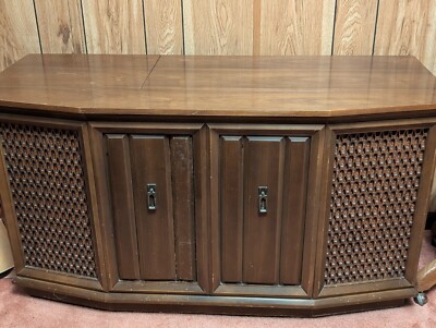 record cabinet with turntable, radio and speakers-image