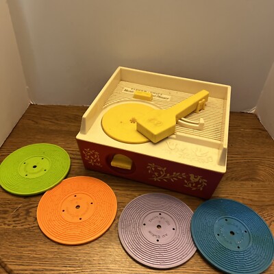 Vintage 1970's Fisher Price #995 Record Player w/4 Records in Working Condition-image