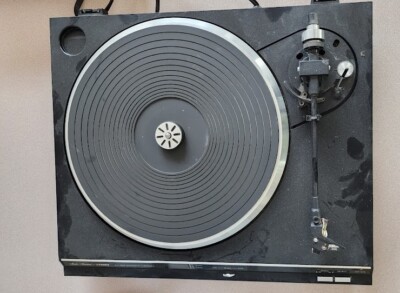 Fisher MT-273(C) Stereo Studio Standard D.D. Turntable Record POWERS UP As Is-image