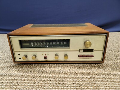 The Fisher Solid State FM Stereo Tuner TFM-1000 Professional Series Vintage -image