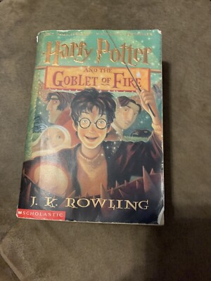 Harry Potter And The Goblet Of Fire (Book 4) - Paperback 1st Printing-image