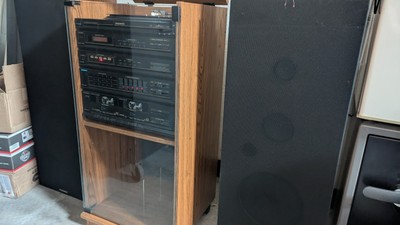 Vintage Magnavox FULL Stereo System w/ Turntable and Cabinet-image