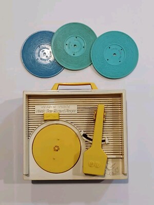 Fisher-Price Vintage 1971 Music Box Record Player -image