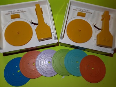 2014 2 FISHER PRICE KIDS MUSIC BOX BOXES RECORD PLAYER & 6 DISCS WORKS Lot of 2-image