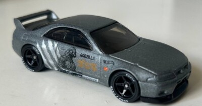Nissan Skyline GT-R (BCNR33) R33 Hot Wheels GodZilla Case N CUSTOM RR RARE HTF-image
