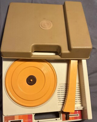 1978 Fisher Price Record Player Model 825 Works-image