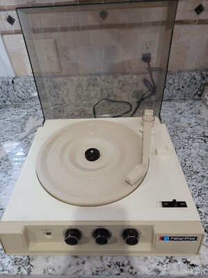 Vintage 1983 Fisher Price Record Player Model 835, Working BUT needs needle -image