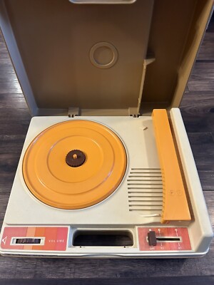 Vintage 1978 Fisher Price 825 Record Player As Is For Parts Non Working-image