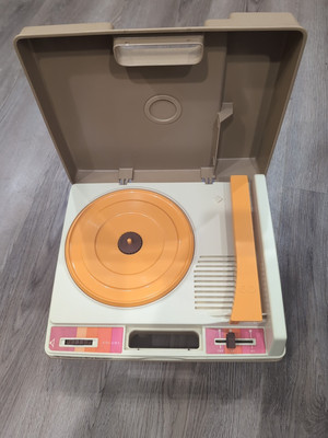 Vintage Fisher Price Phonograph Record Player with Box & Manual 1979 #847T-image