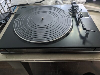 Fisher Model MT-862 Fully Automatic Tracking Turntable- -image