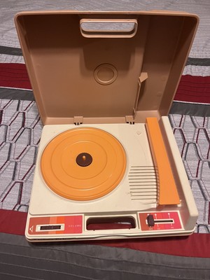 1978 Fisher Price Record Player Model 825 Kid Turntable Vintage-image