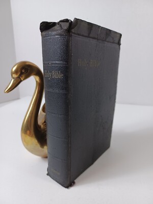 Holy Bible  KJV  International Series Self Pronouncing John C. Winston 1940's-image