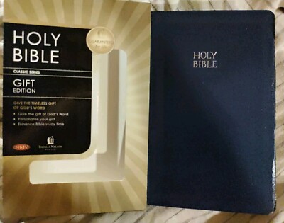 ⭐HOLY BIBLE NKJV Gift Edition Classic Series 2010 Blue Red Letter Edition 1982 -image