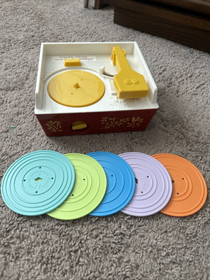 Vintage Fisher Price Music Box Record Player With 5 records - WORKS GREAT!-image
