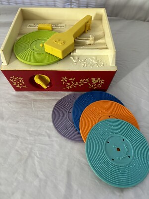 VTG Fisher Price 1970's Wind Up Music Box Record Player w/5 Records Working.-image
