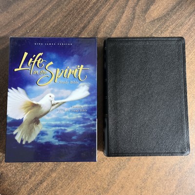 KJV Life in the Spirit Study Bible - Black Top Grain Genuine Leather-image