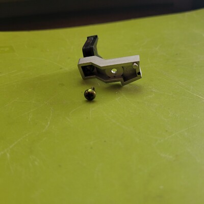 FISHER MT-650   TURNTABLE - ARM REST - PARTS-image