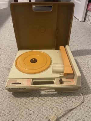 Vintage 1978 FISHER PRICE Record Player 825 Portable 33 & 45 RPM Turntable-image