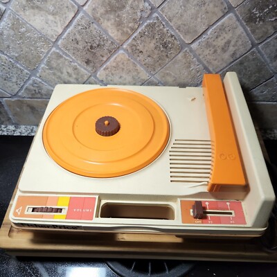 1970 Fisher-Price Record Player | Model 49B8 Phonograph - No Records-image