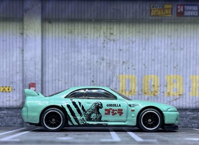 Hot Wheels Custom Teal Nissan Skyline GT-R Godzilla - Real Riders JDM-image